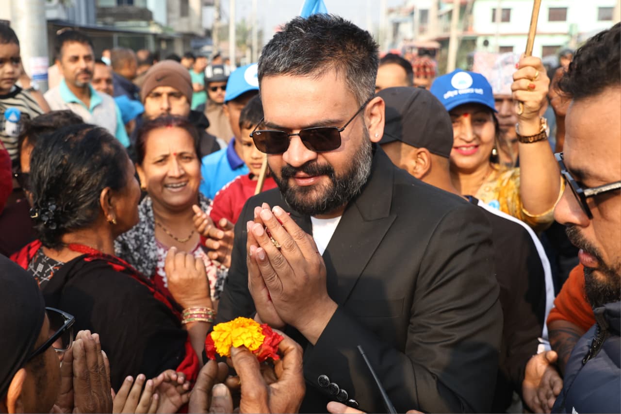 झापा-५ मा बालेन झण्डै २४ हजार मतले ओलीभन्दा अघि